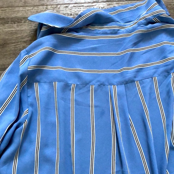 Philosophy Collared Blouse - Picture 5 of 7